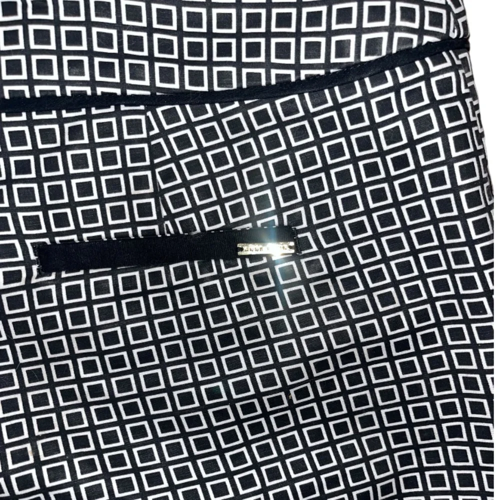 Anne Klein Black & White Shorts Size 10‎